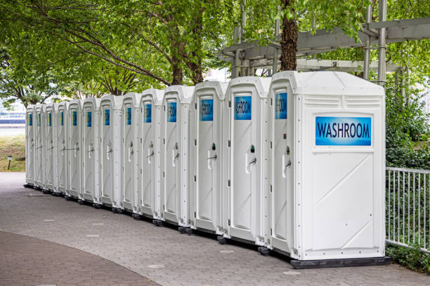 Best Portable toilet rental cost  in Windsor, CA